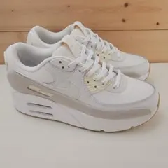 ナイキ ウィメンズ エアマックス90 LV8 ホワイト 24.5㎝