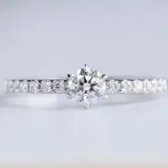 ロイヤルアッシャー Pt950 ハーフエタニティ ダイヤ0.3ct リング