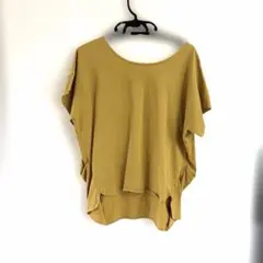 サルーン　トップスのサムネイル