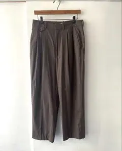 ザラ zara　タックパンツ　スラックス　茶