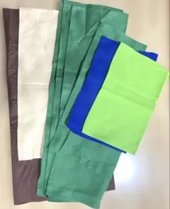 フェルト生地　使い残りハギレ　大きめ　おまとめ