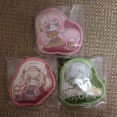 プロセカ　サンリオ　くじ　ふわふわバッジ　ルカ　志歩　こはね