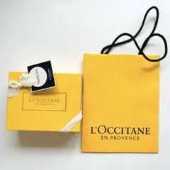 L'OCCITANE ハンドクリーム 3本セット ギフトボックス&ショッパー付きのサムネイル