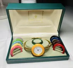 【極美品】 GUCCI チェンジベゼル バングルウォッチ アナログ腕時計・稼働品