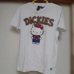 Dickies Hello Kitty Tシャツ