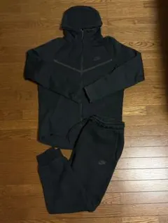 【極美品】NIKE ナイキテックフリース　セットアップ　上下　Lサイズ　赤タグ