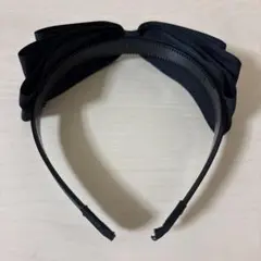 黒リボン カチューシャ