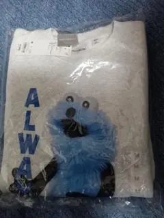 新品未使用　GU ヘビーウェイトスウェットプルオーバー パペットスンスン　Ｍ