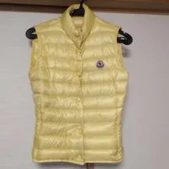 MONCLER / LIANE ダウンベスト 00 ホワイト レディース - メルカリ
