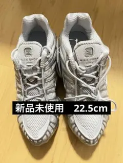 Nike Shox ホワイト ランニングシューズ22.5