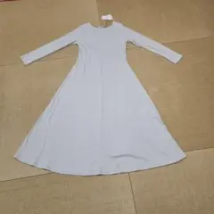 バックシャンフレアワンピース
