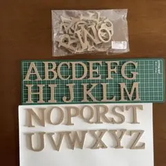 アルファベット　木製　切り抜き　Ａ〜Ｚ　2セット