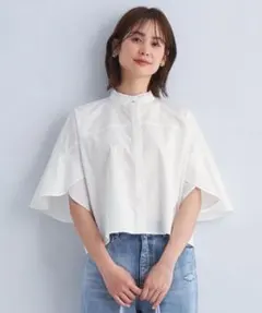 新品　グリーンレーベルリラクシング　フレアスリーブ クロップド　シャツ　ホワイト green label relaxing（グリーンレーベルリラクシング）の「フレア