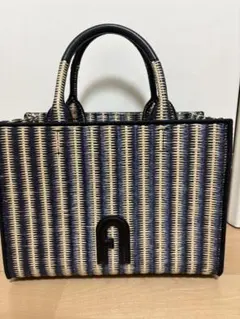 FURLA カゴバッグ　未使用品のサムネイル