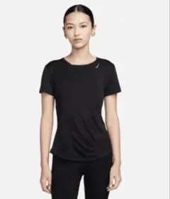 Nike Tシャツ レディース
