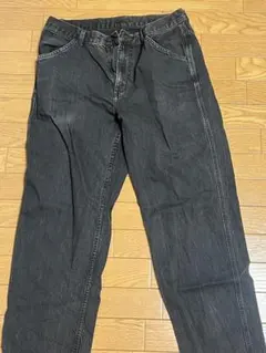 ダークグレー ストレートデニムパンツ 33インチ(84cm)