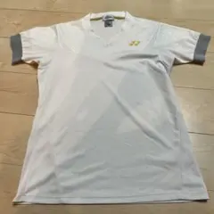 YONEX Vネックシャツ Mサイズ ホワイト
