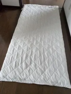 #ホワイト キルティング 敷きパッドのサムネイル