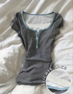 SHEIN Tシャツ