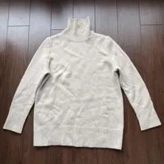 THE ROW ベージュ カシミヤ　タートルネックニット