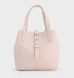 CHARLES & KEITH ベリル リサイクルレザーバケツバッグのサムネイル