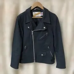 Item thumbnail for item 56cdb2a3-f6a6-490d-9262-ee0b7c100ec6