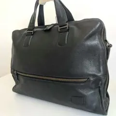 COACH グラム レザー ジップ トップ ブリーフ F70454 - メルカリ