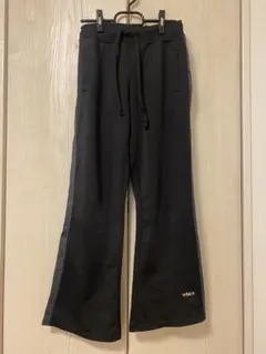 ブラックフレアジャージパンツ Kea刺繍付き