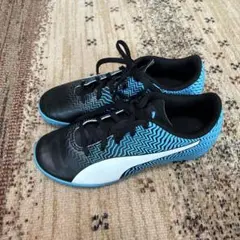 【そうママさん専用】Puma サッカーシューズ ブラック/ブルー US 4C