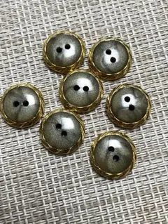 レトロなボタン　パーツ