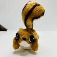 リスぬいぐるみ
