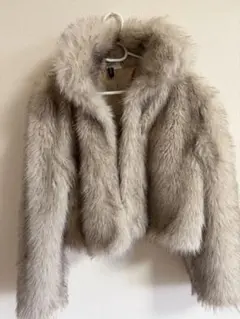 H&M フード付きベージュファーコートのサムネイル