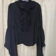 ゴスロリ・ロリータ 黒ブラウス フリル付き