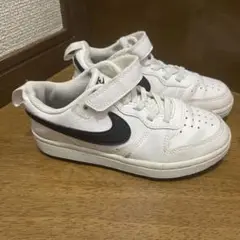 ナイキ　18cm