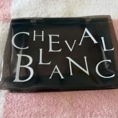 CHEVAL BLANCシュバルブランロゴ入りポーチ