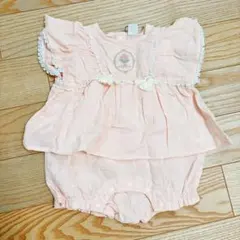 フリル付きピンクロンパース　コトリ　バースデイ