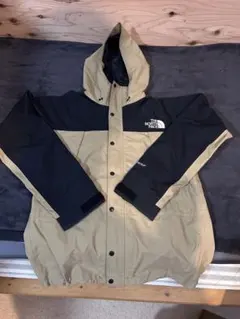 マウテンライトジャケット