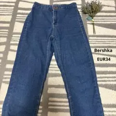 Bershka デニムスキニーパンツ　ストレッチ　EUR34のサムネイル