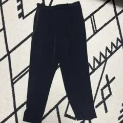 【廃盤】美品UNIQLO 417997 ドレープテーパードアンクルパンツ 黒 Lのサムネイル