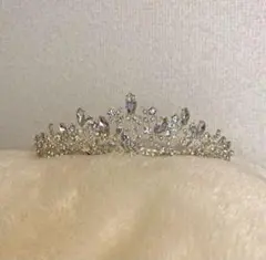 シルバークリスタルティアラ