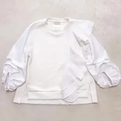 美品　ヴェロフォンナ　アシメトリーパフスリーブ　ボンディングプルオーバー　白