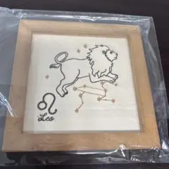 salut! サリュ　星座刺繍パネル　 獅子座のサムネイル