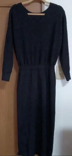 【美品】AZUL by moussy ブラック ニット Vネック ワンピース