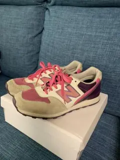 ニューバランス スニーカー