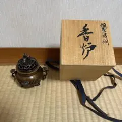 【宝蔵】高岡銅器 瑞正造 『獅子飾付唐草香炉』 銅製 三つ足鋳銅香爐 474g 仏具 骨董美術 伝統工芸 無傷共箱 2025年最新Yahoo!オークション -高岡銅器 伝統工芸の中古品・新品