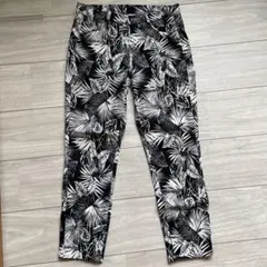 UNIQLO クロップドレギンスパンツ M