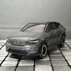 トミカ ボルボ C40 美品