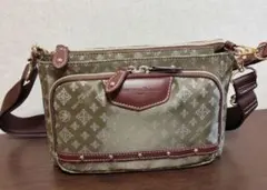 オリーブグリーン ショルダーバッグ