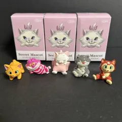 【5点】ディズニーストア　シークレットマスコット　マリー　ルシファー　チェシャ猫 2026年最新】シークレットマスコットルシファーの人気アイテム - メルカリ