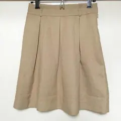 ベージュ  ひざ丈スカート